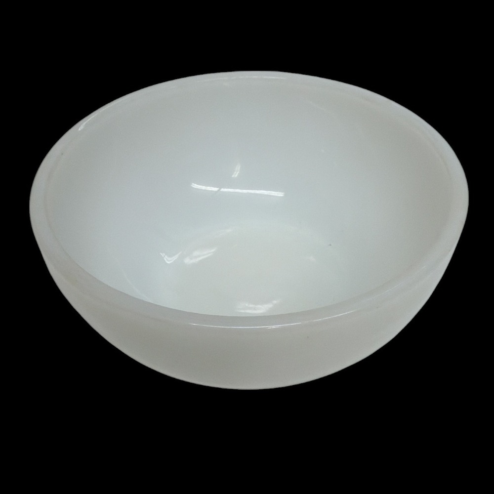 Anchor Hocking Fire King Oven Ware White Milk‎ Glass 5" Soup Cereal Bowl EUC USA